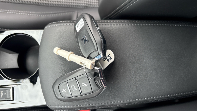 Peugeot 208 1.2 PureTech 100 GT Line 5dr Petrol Hatchback